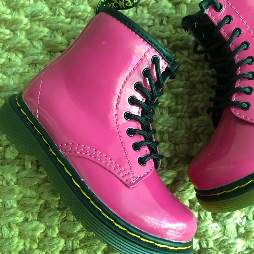 Dr Martens 1460 T PATENT LEATHER LACE UP BOOTS. Size 8